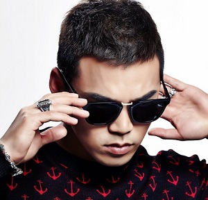 가수 이정. <뉴시스>