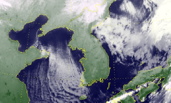 1일 오전 8시 15분 천리안 위성 사진.